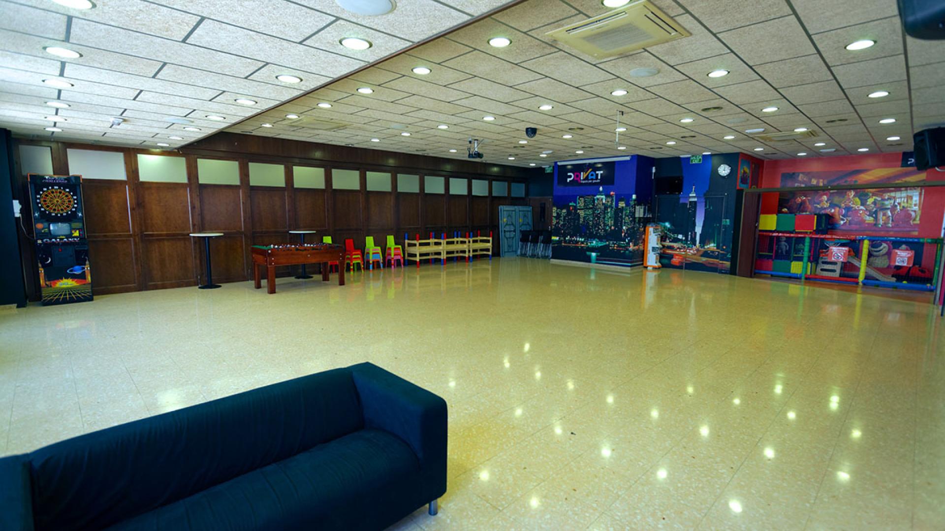 Paronamica sala privat espais